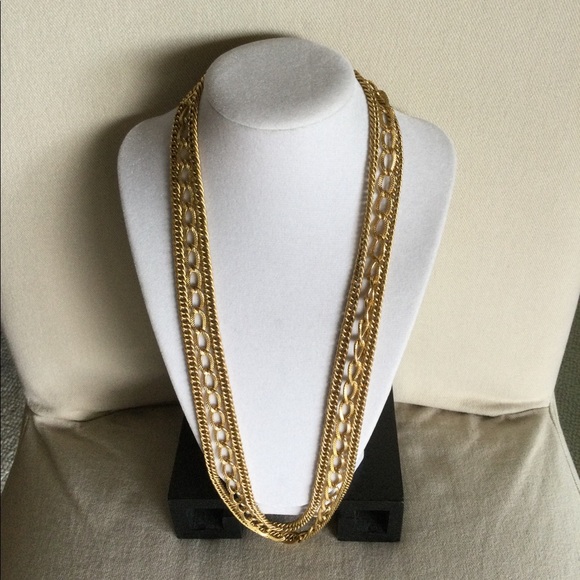 Monet Vintage Triple Str Goldtone Chain Necklace - Picture 3 of 6